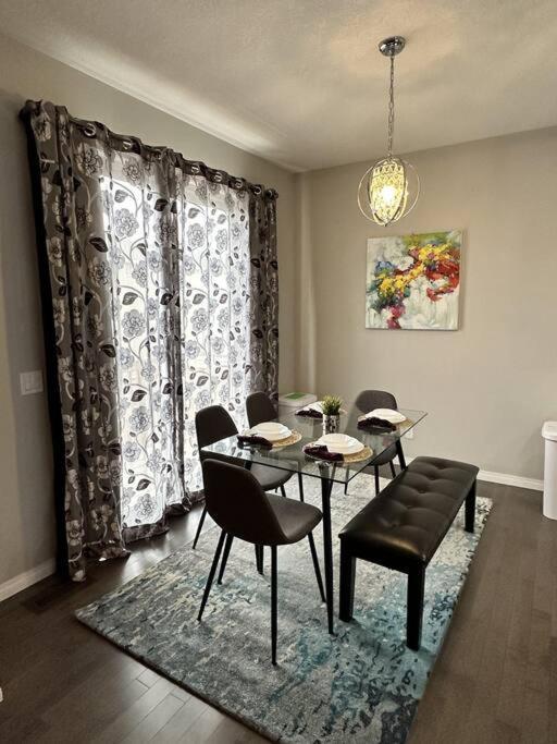 Cozy Near Airport